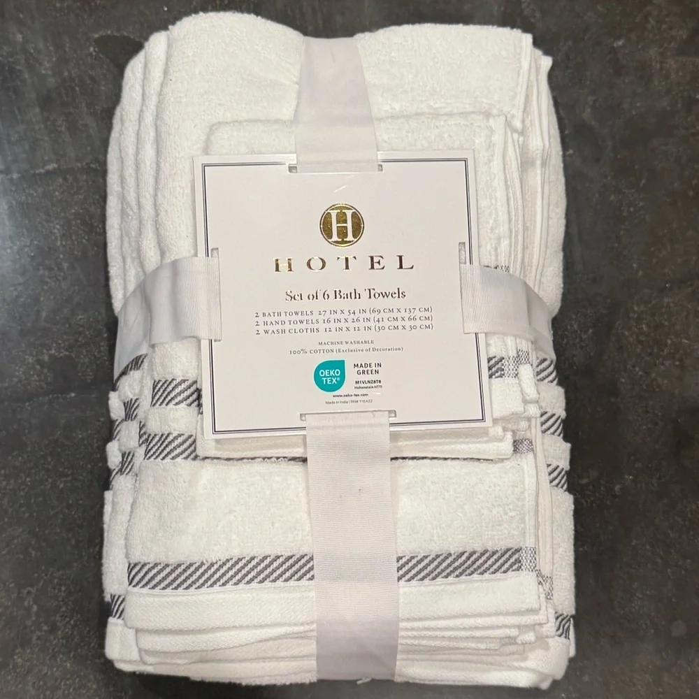 White and Gray 6-Piece Bath Towel Set
